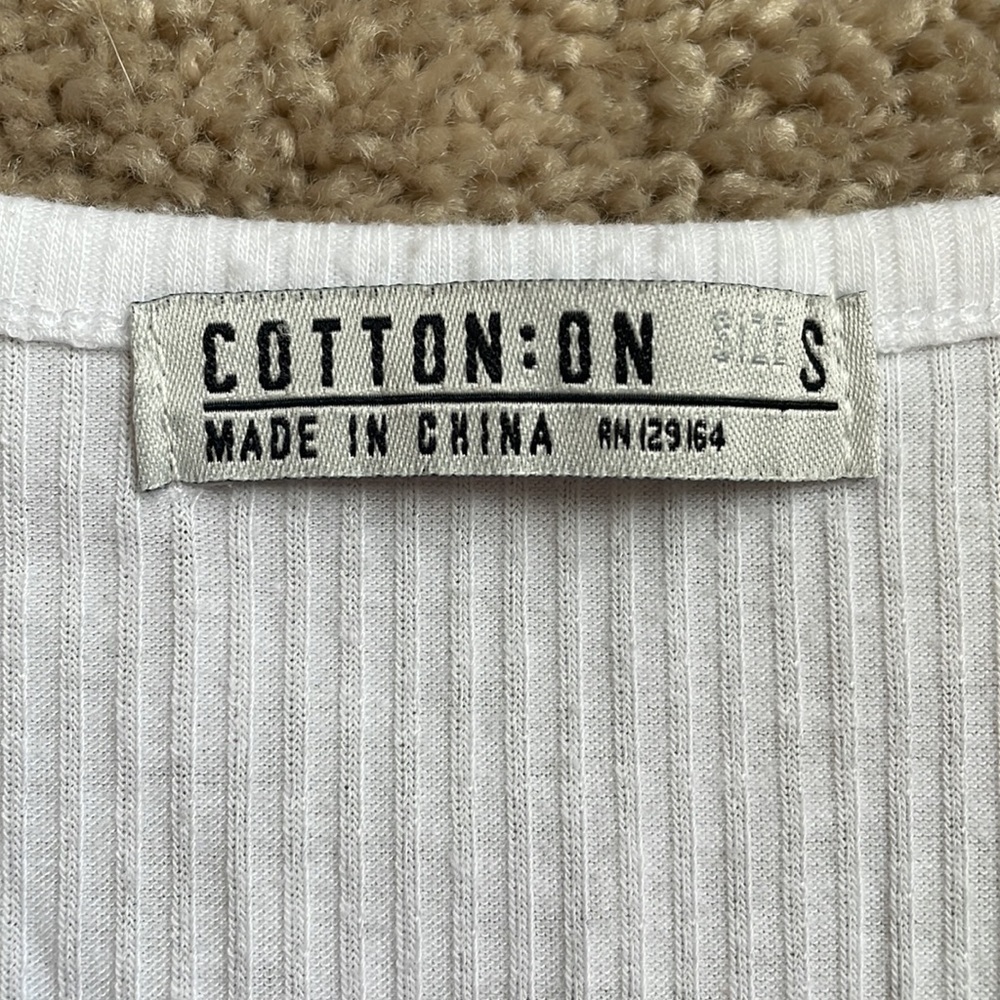 Basic White Tee - Picture 2 of 2
